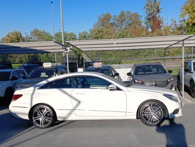 MERCEDES-BENZ E 220 d Coupé Sport Automatica