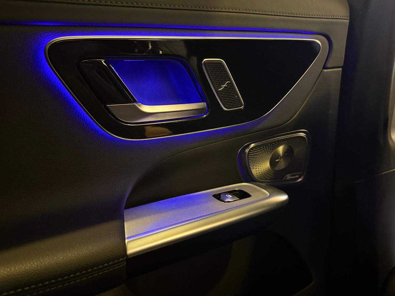 Mercedes-Benz GLC 220 AMG Line Premium Plus #8015