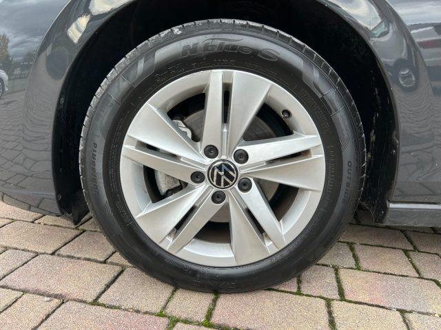 VOLKSWAGEN Golf 1.5 TGI DSG Life