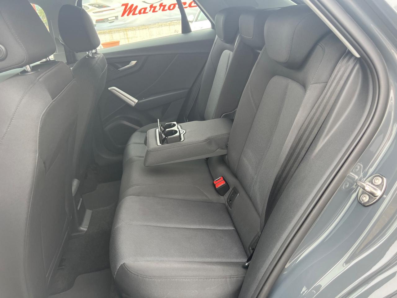 Audi Q2 40 TFSI quattro S tronic Business