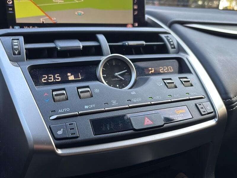 Lexus NX Hybrid Premium 4WD MY22