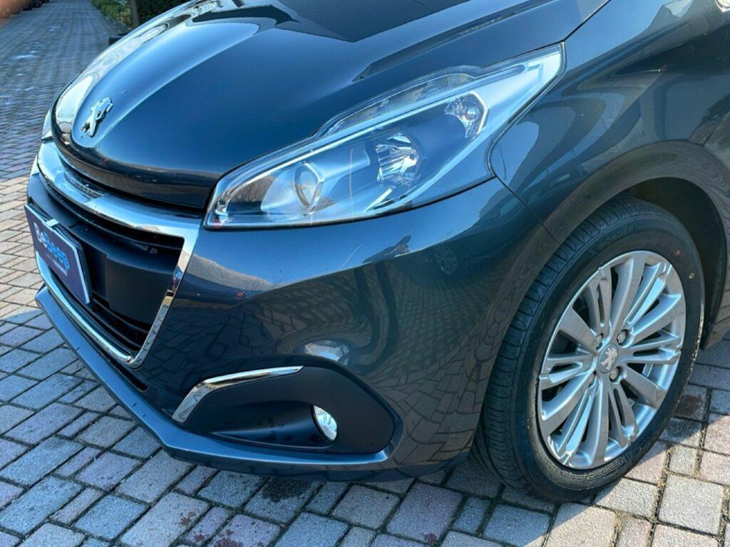 Peugeot 208 5 Porte 1.2 PureTech Allure