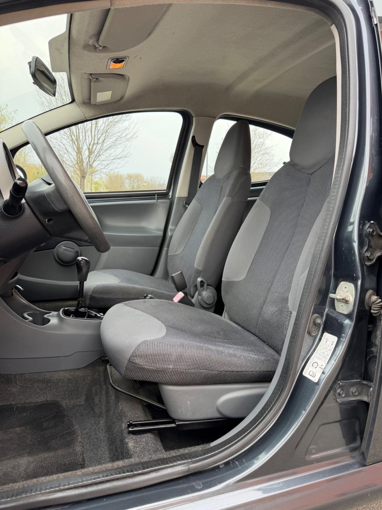 Peugeot 107 1.0 68CV 5p. Plaisir