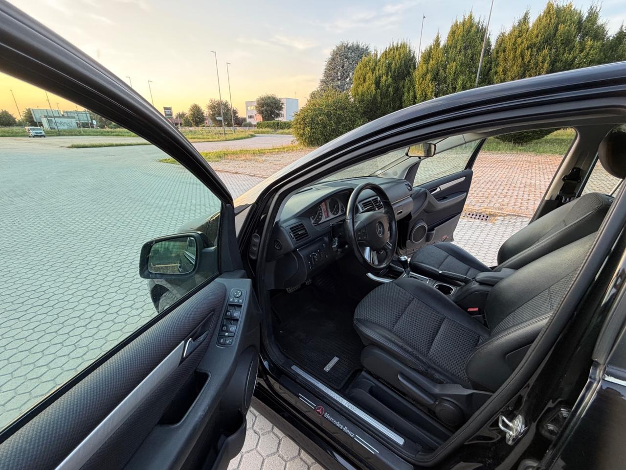 Mercedes-benz B 200 CDI Executive