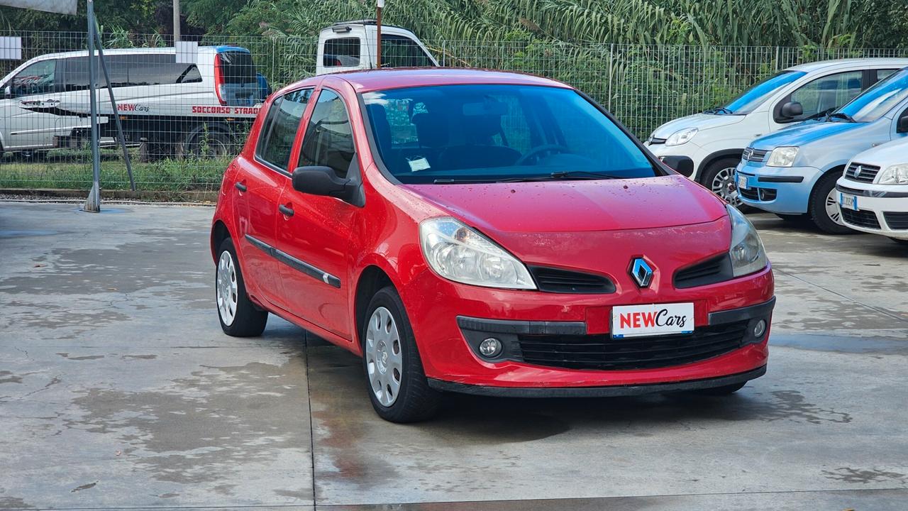 Renault Clio 1.2 16V 5 porte Le Iene GPL