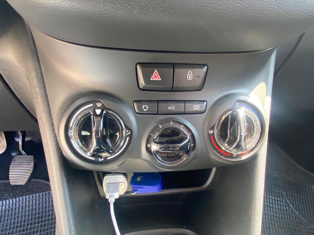 Peugeot 208 PureTech 82 5 porte Access