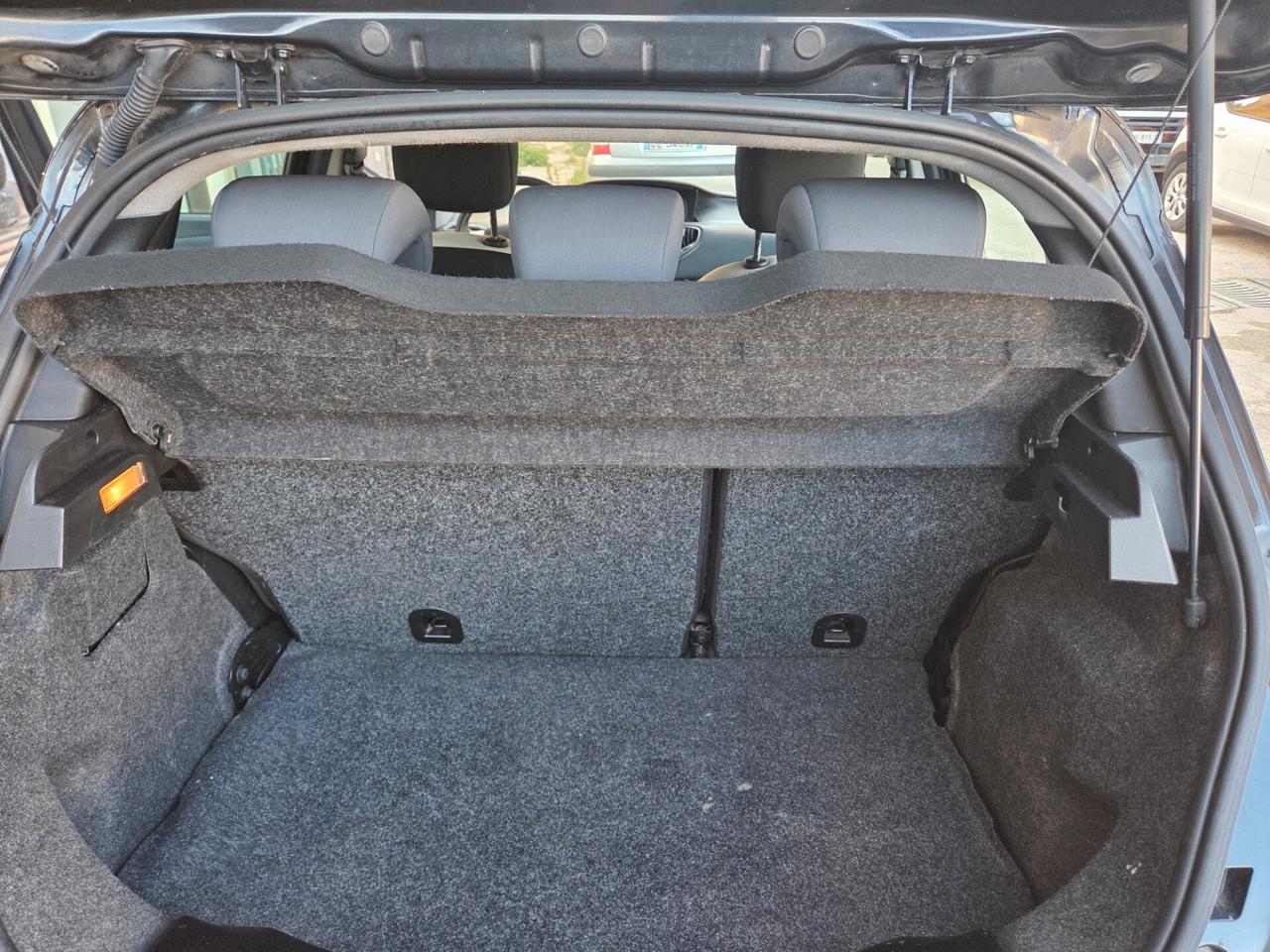 LANCIA YPSILON 1.2 BENZINA 70 CV GPL KM 99000 CERTIFICATI