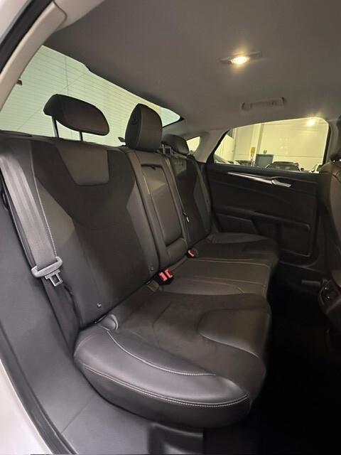 Ford Mondeo Full Hybrid 2.0 187 CV eCVT 4 porte Titanium Business