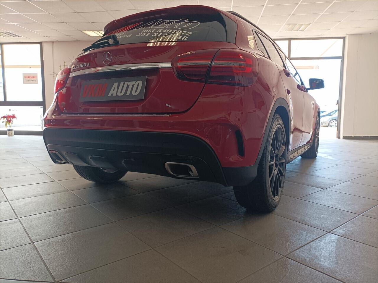 Mercedes GLA 180 AMG PREMIUM NEOPATENTATI