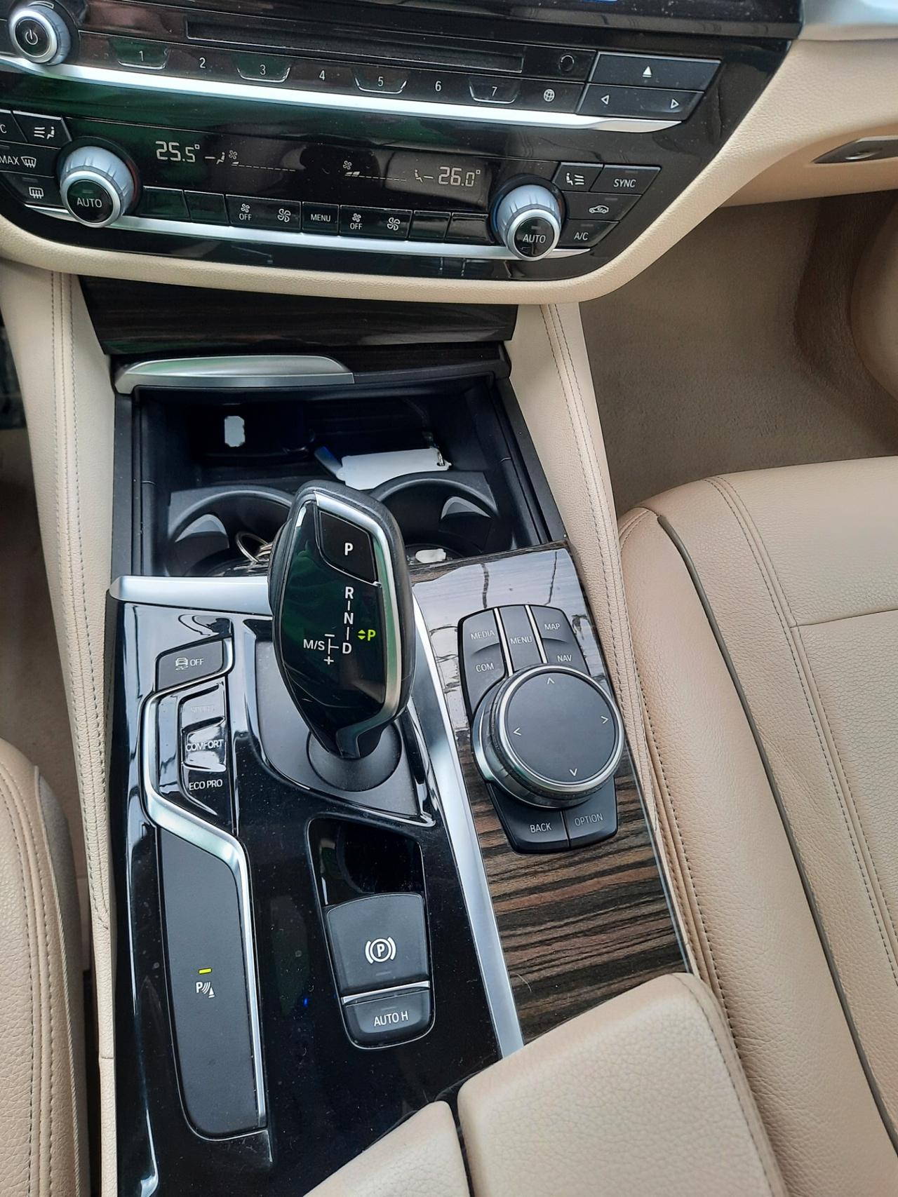 Bmw 520 520d xDrive Touring Luxury