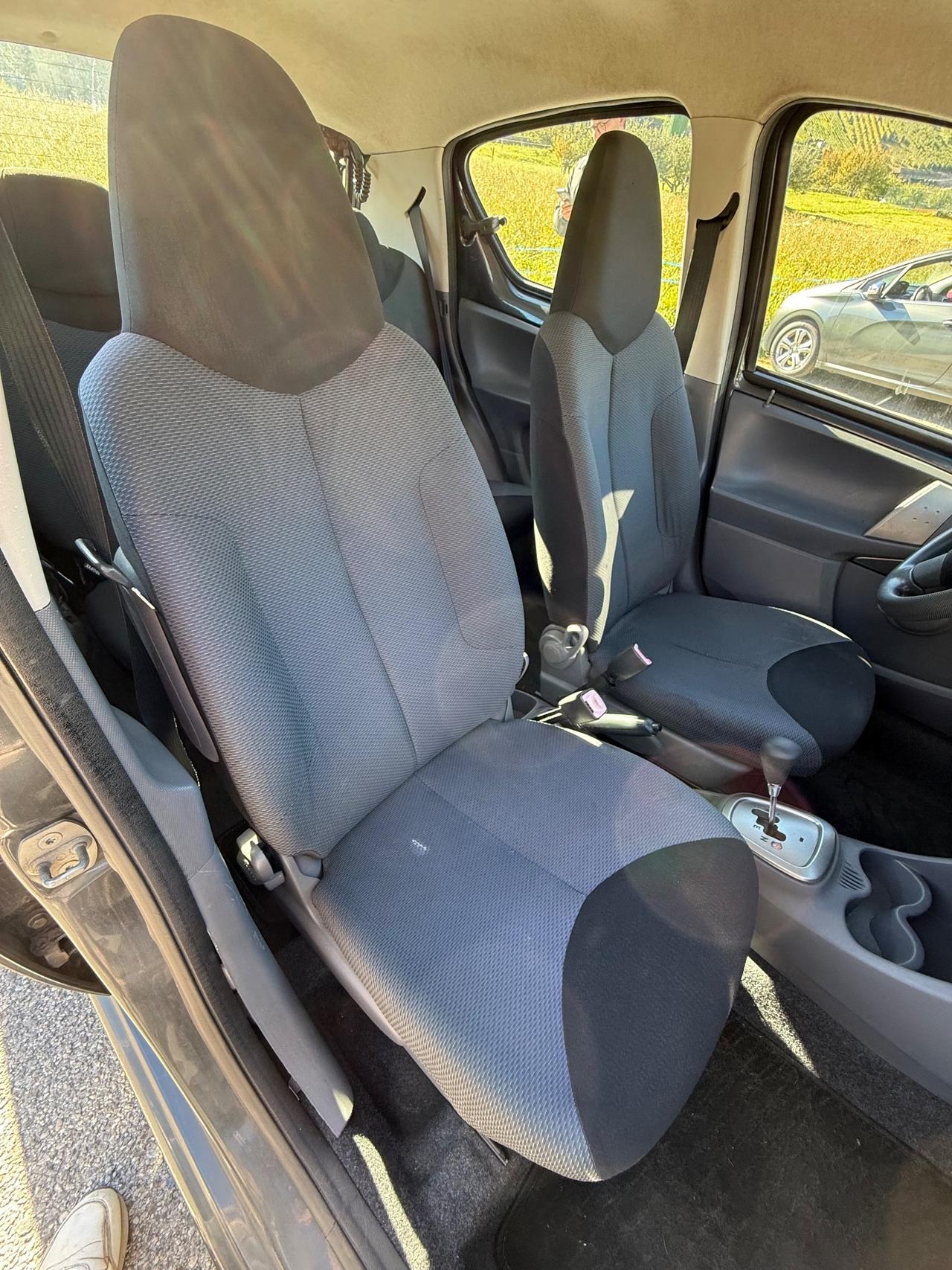 Toyota Aygo 1.0 12V VVT-i 5 porte Sol