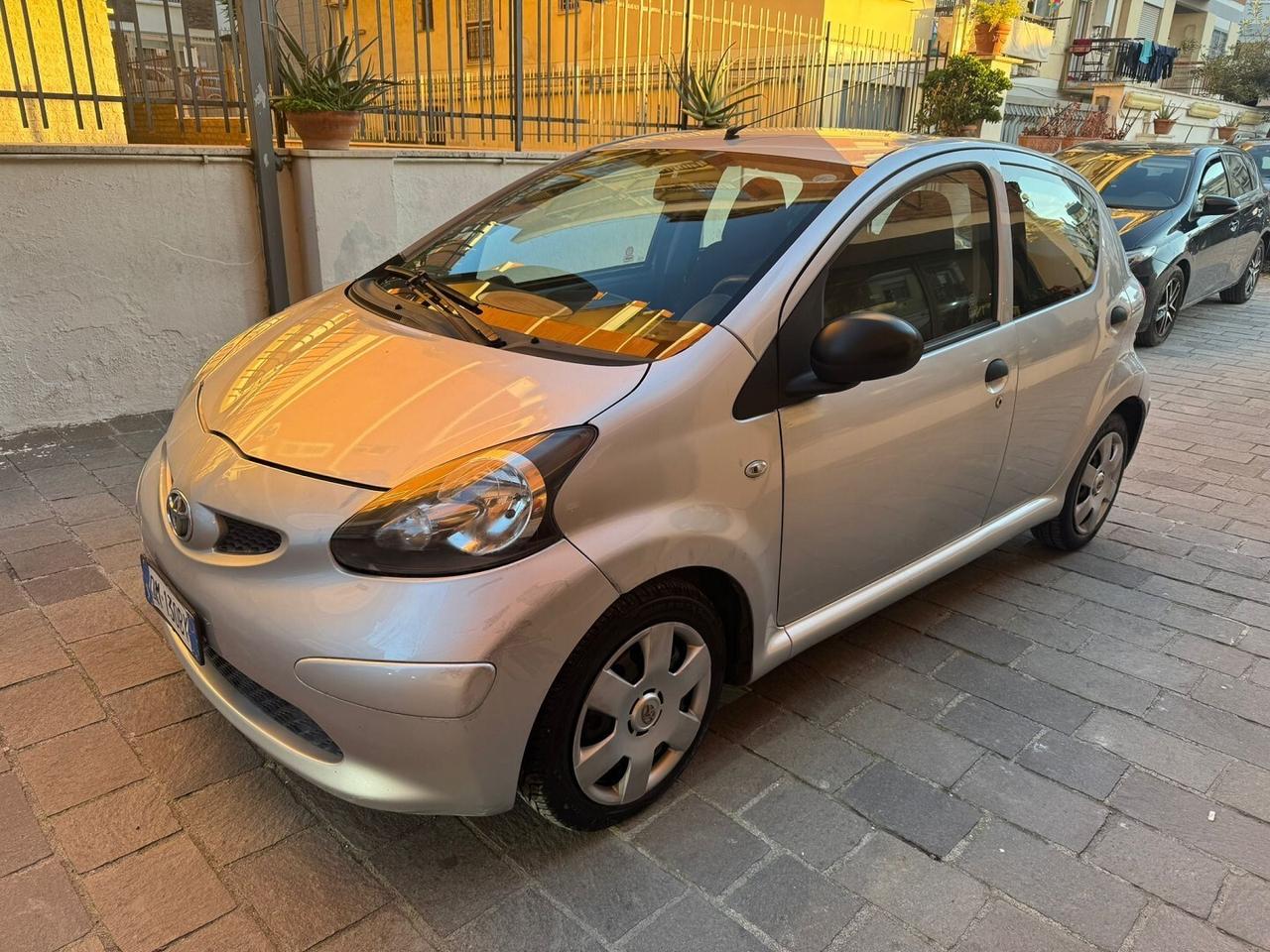 TOYOTA Aygo 1.0 12V VVT-i 5P