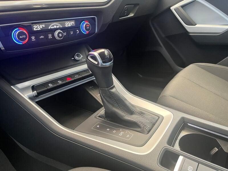 Audi Q3 35 TDI quattro S tronic Business Advanced