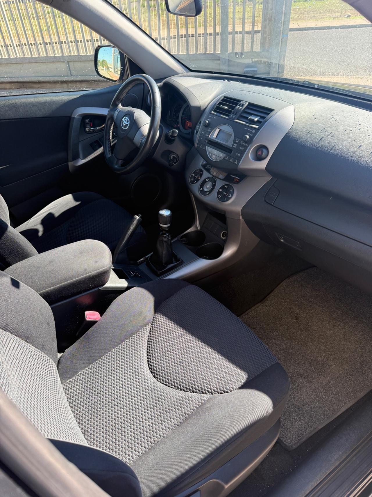 Toyota RAV 4 RAV4 2.2 D-4D 136 CV Sol my06"