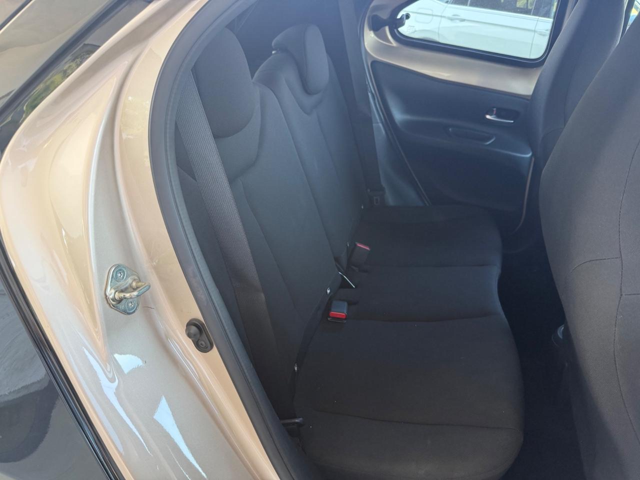 Toyota Aygo X 1.0 VVT-i 72 CV 5 porte Lounge Air