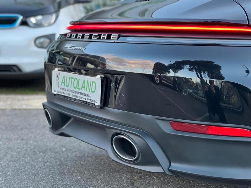 Porsche 992 3.0 Carrera auto