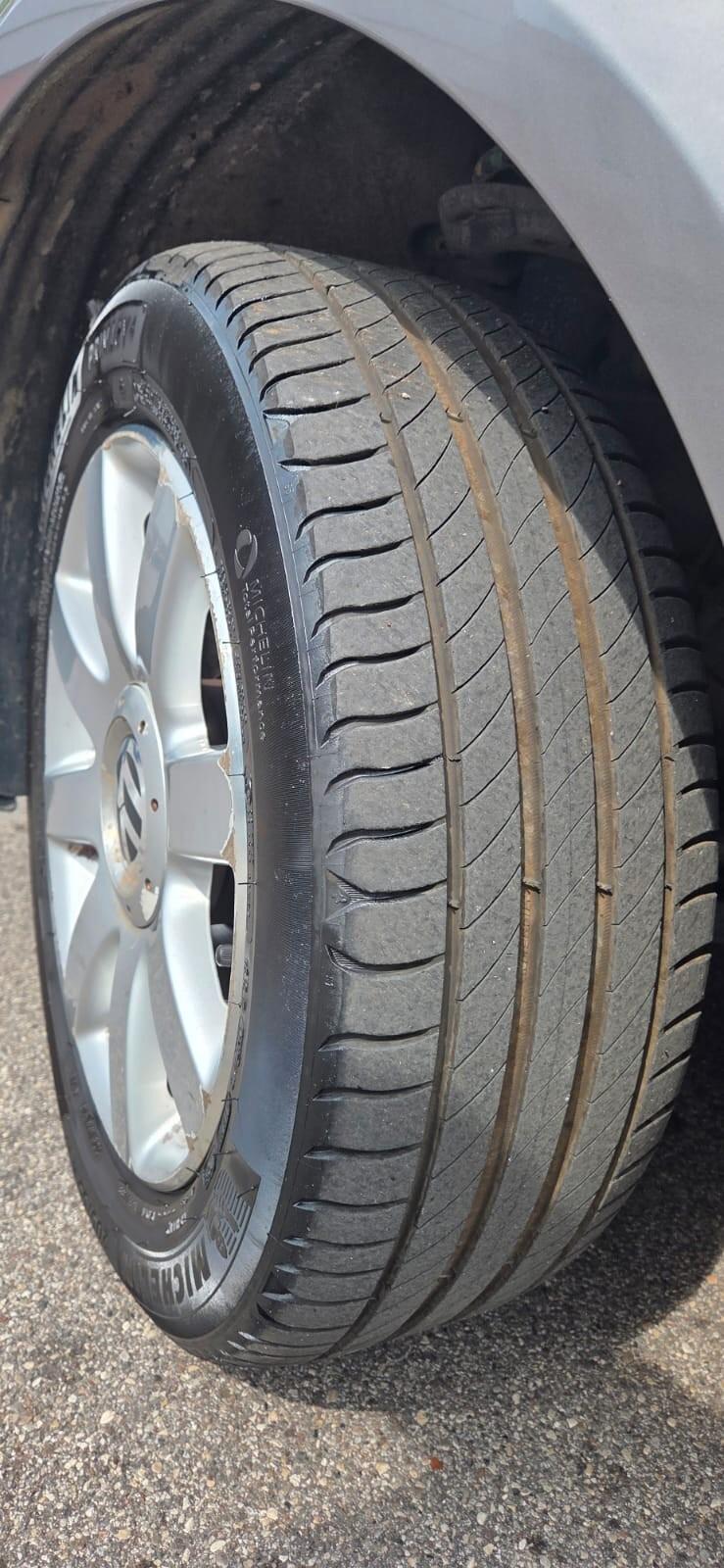 Volkswagen Touran 2.0 16V TDI Highline