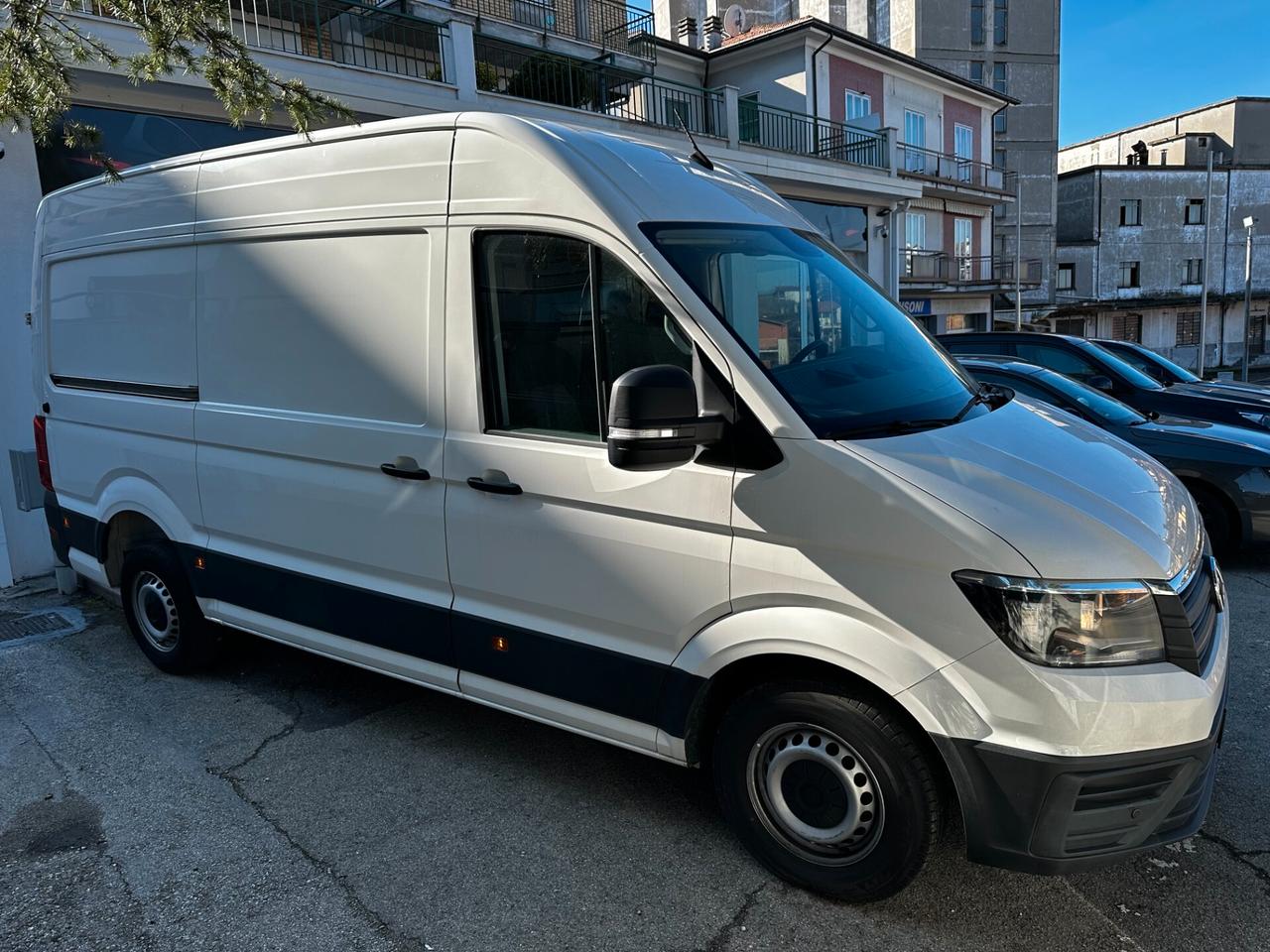 Volkswagen Crafter 35q. 2.0 TDI 140CV. _ LANG