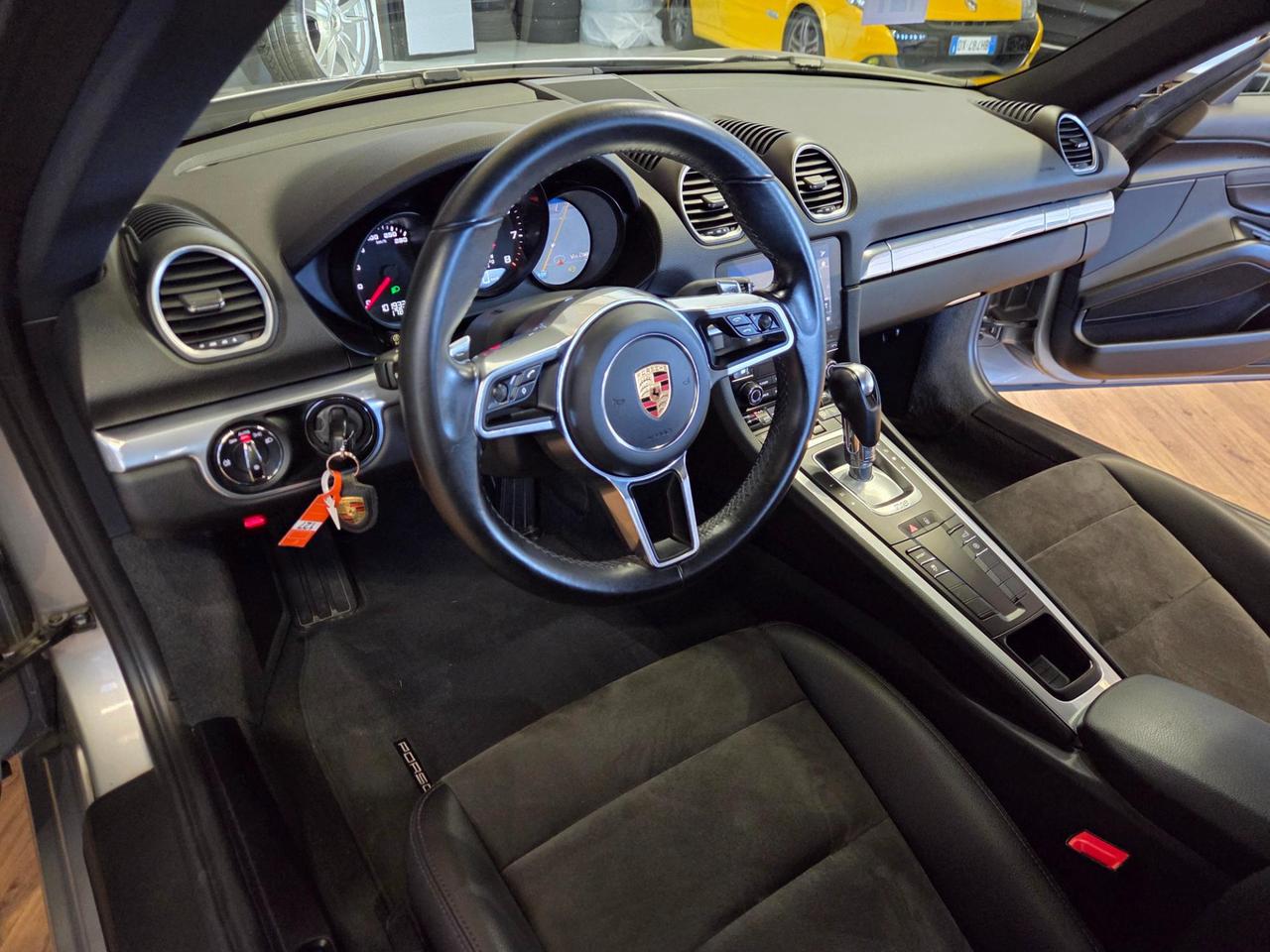 Porsche 718 Cayman 2.0 300cv pdk