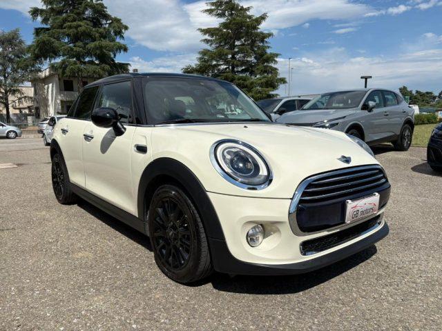 MINI Cooper D 1.5 5 porte AUT - NAVI - LED - BT - PDC POST. - 16