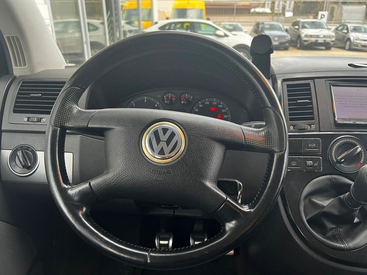 Volkswagen Multivan 2.5 TDI/130CV Comfortline 7 Posti