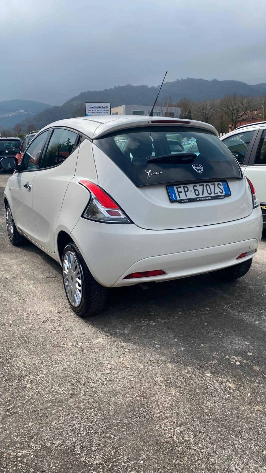 Lancia Ypsilon 1.3 MJT 16V 95 CV 5 porte S&S Gold