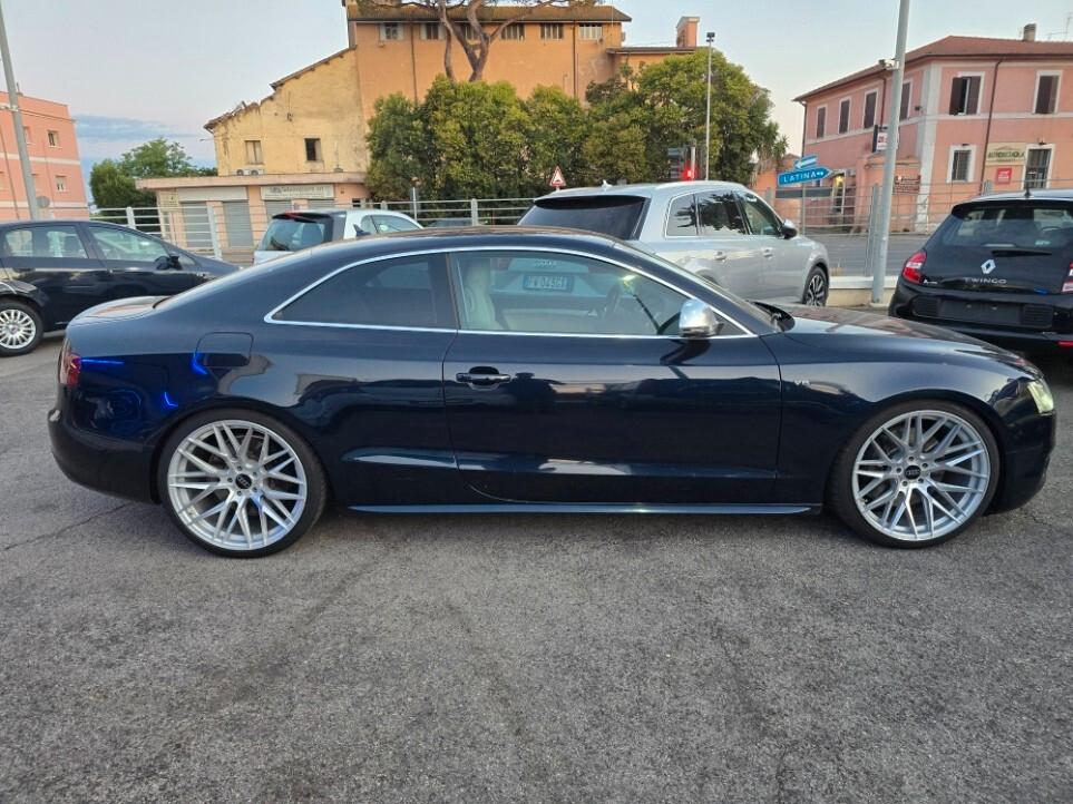 Audi A5 S5 4.2 V8 quattro