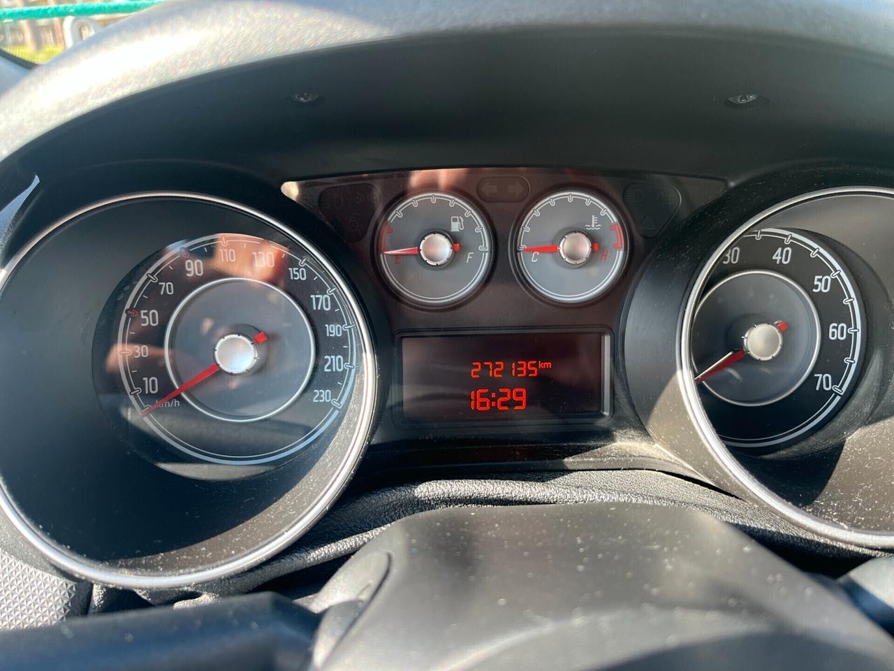 Fiat Punto 1.4 8V 5 porte Natural Power Lounge 2015
