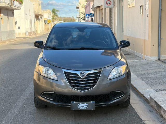 LANCIA Ypsilon 1.2 69 CV 5 porte Silver