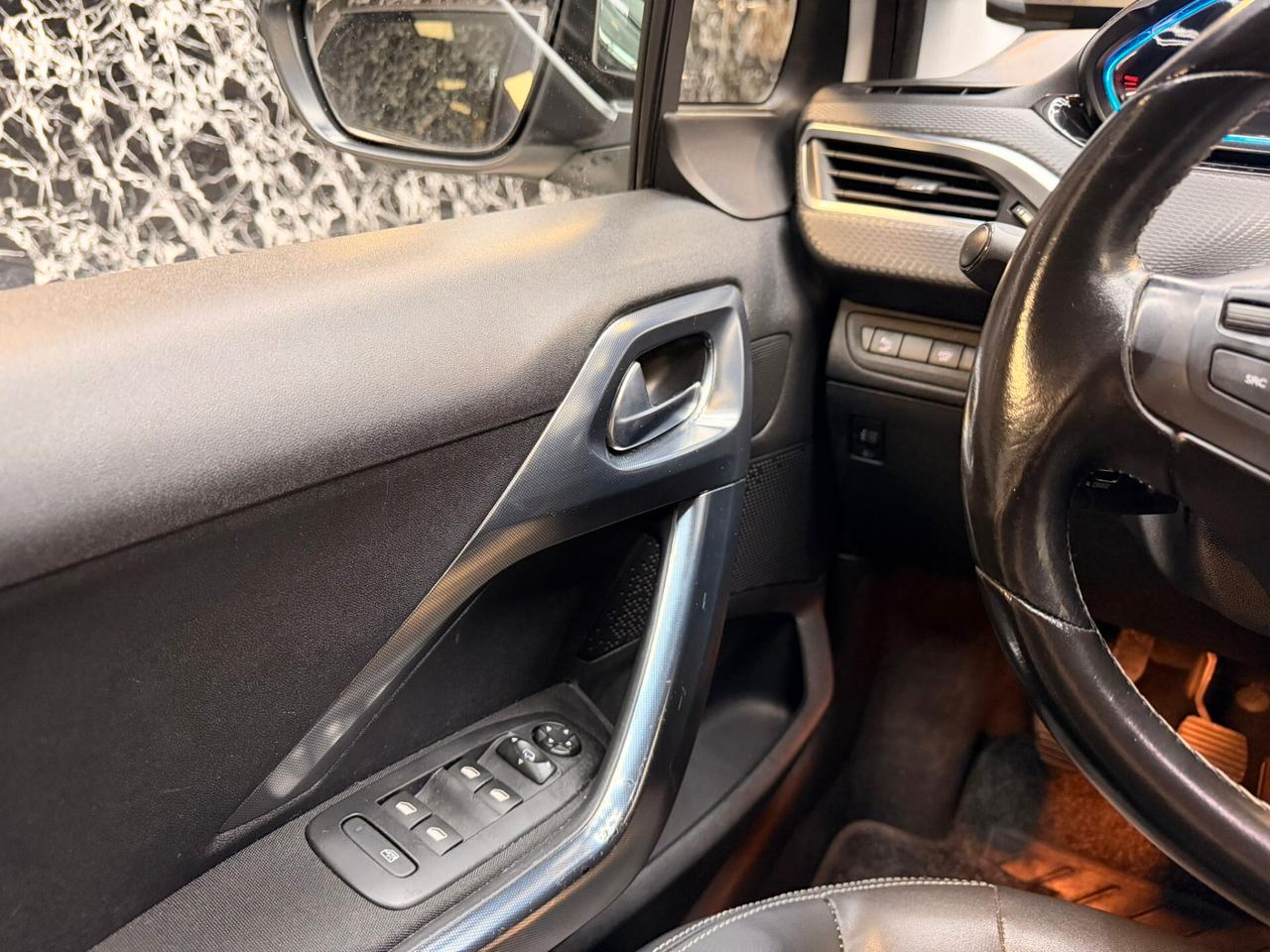 Peugeot 2008 BlueHDi 100 Allure