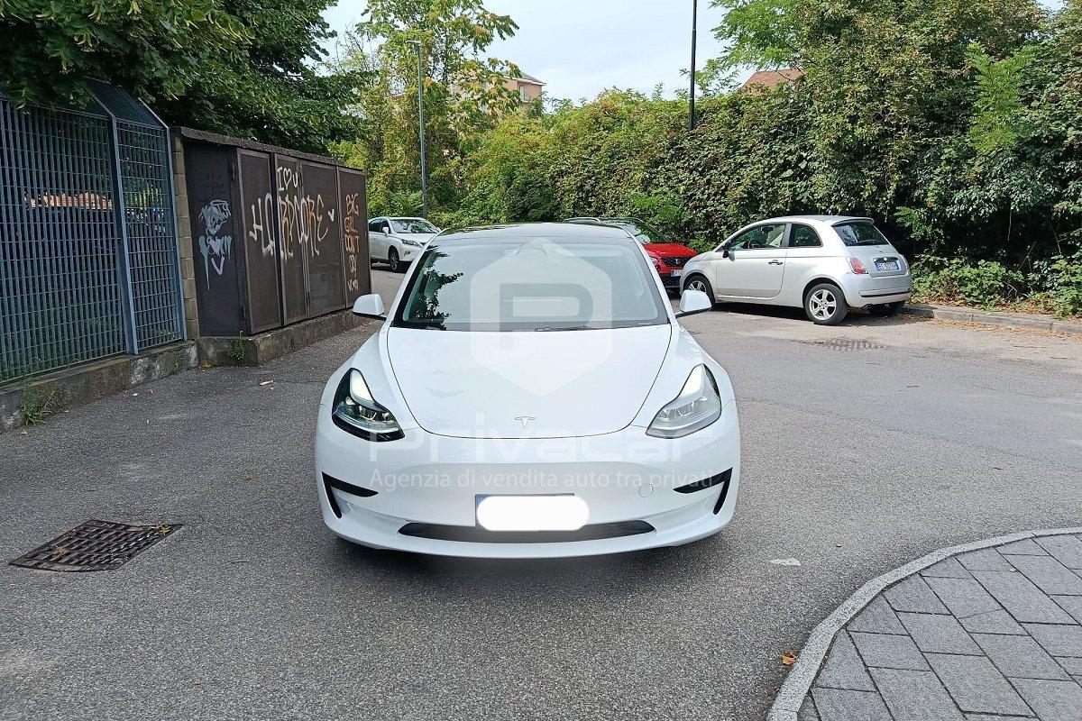 TESLA Model 3 RWD