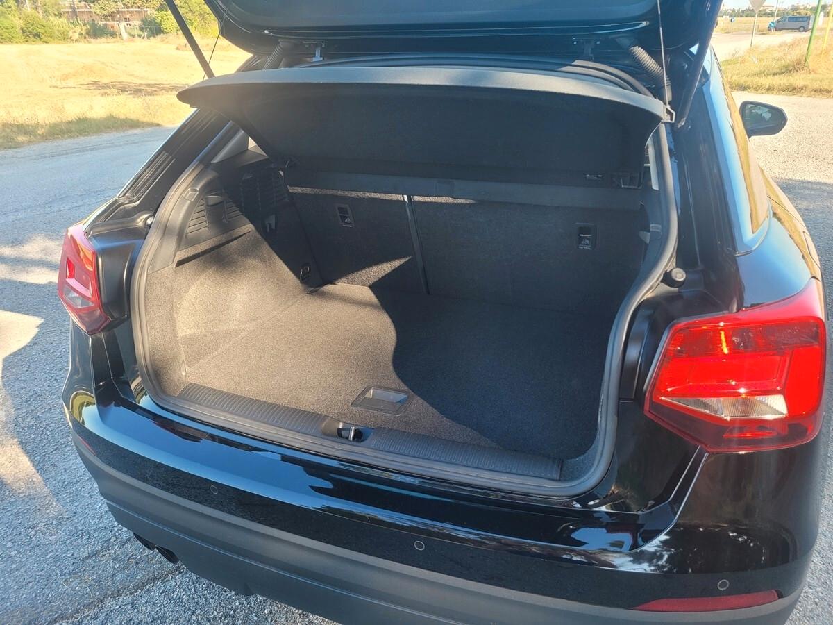 Audi Q2 2.0 TDI quattro S tronic Business