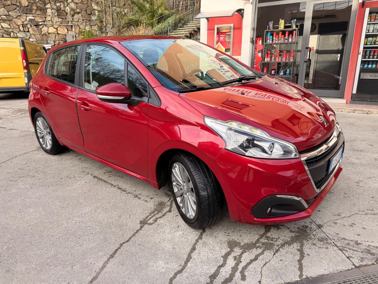 Peugeot 208 BlueHDi 75 5 porte Allure