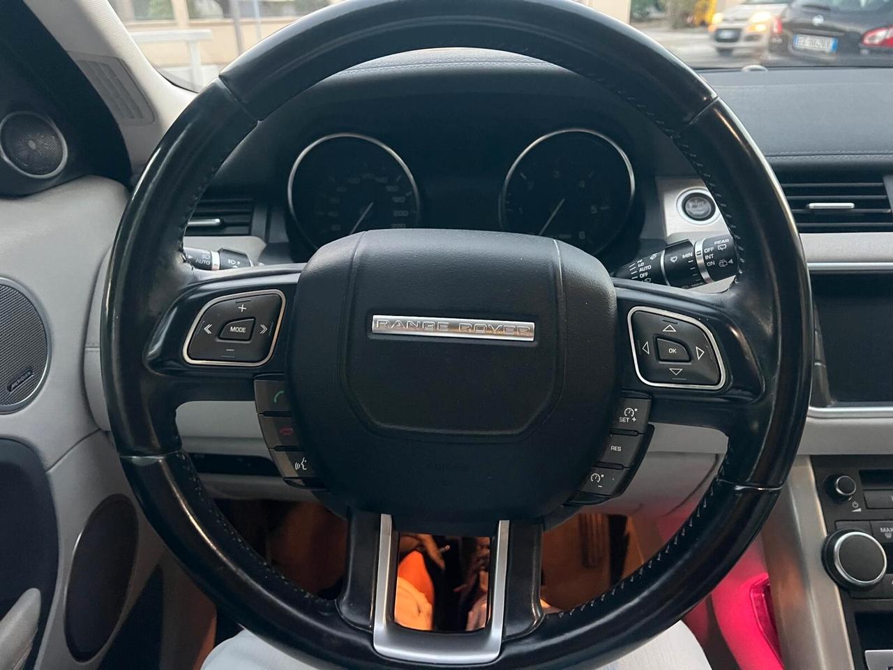 RANGE ROVER EVOQUE 2.2 TD4 5p. PRESTIGE UNIPROP