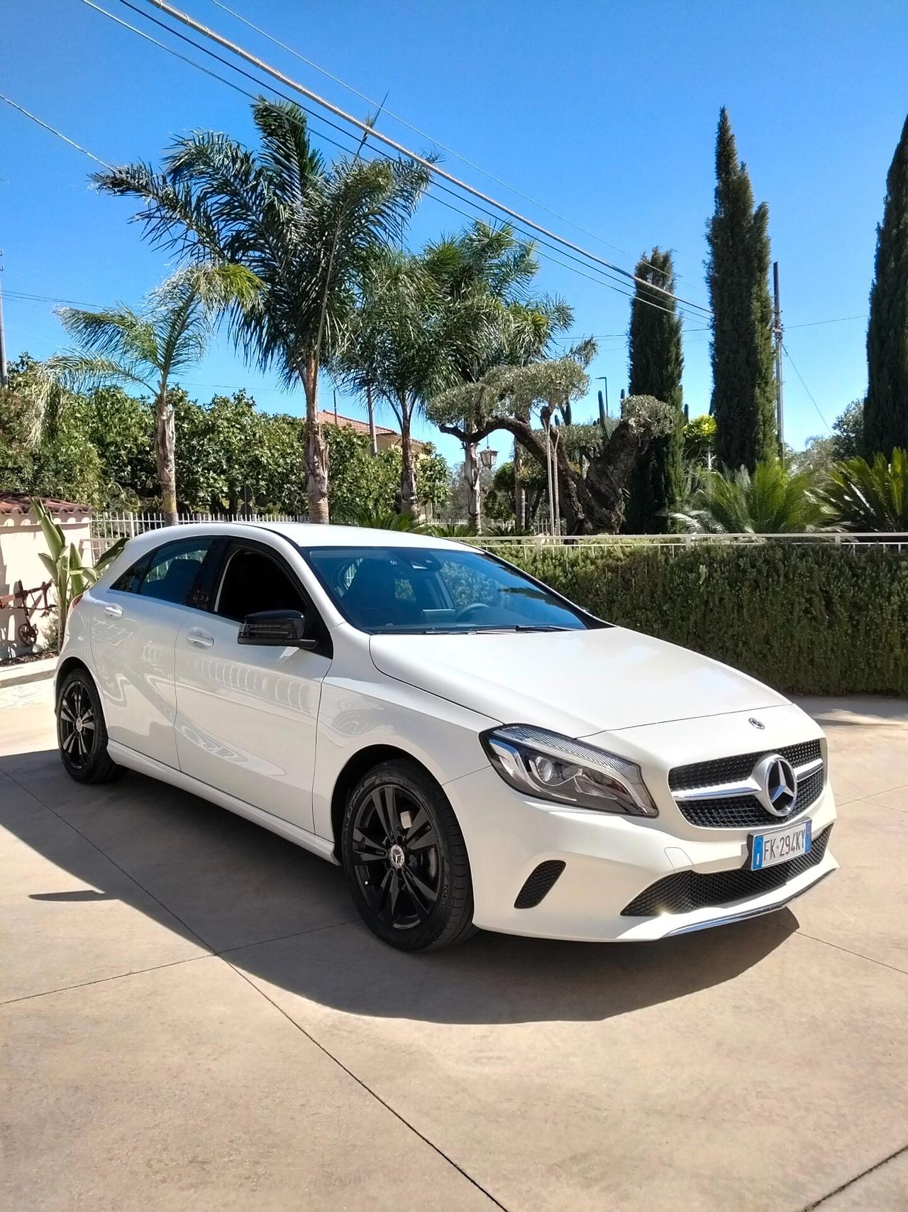 Mercedes-benz A 180 d Premium