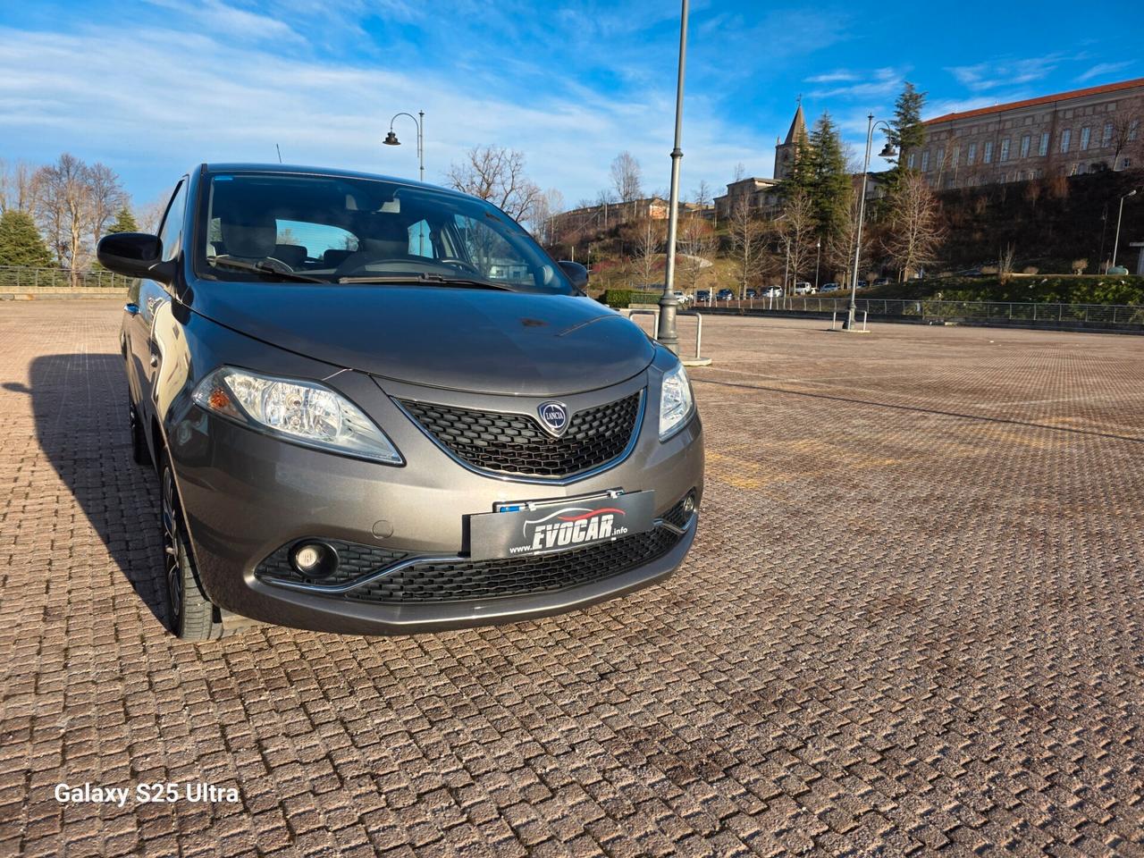 Lancia Ypsilon 1.2 GPL ritiro usato/scambio