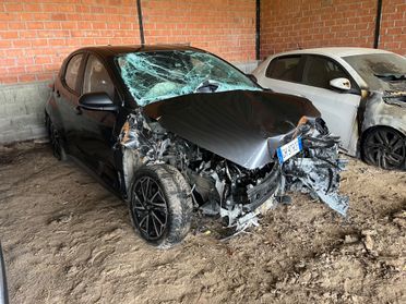 Toyota Yaris 1.0 5 porte Trend 38MILA KM INCIDENTATA