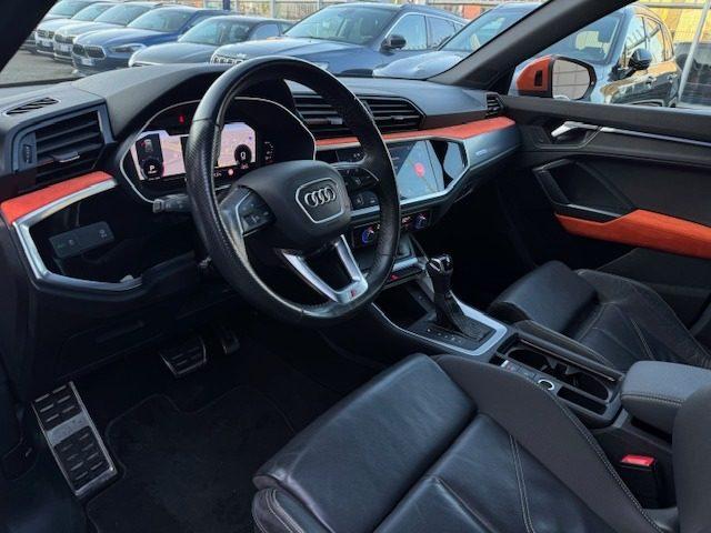 AUDI Q3 35 TDI S tronic S-LINE EDITION