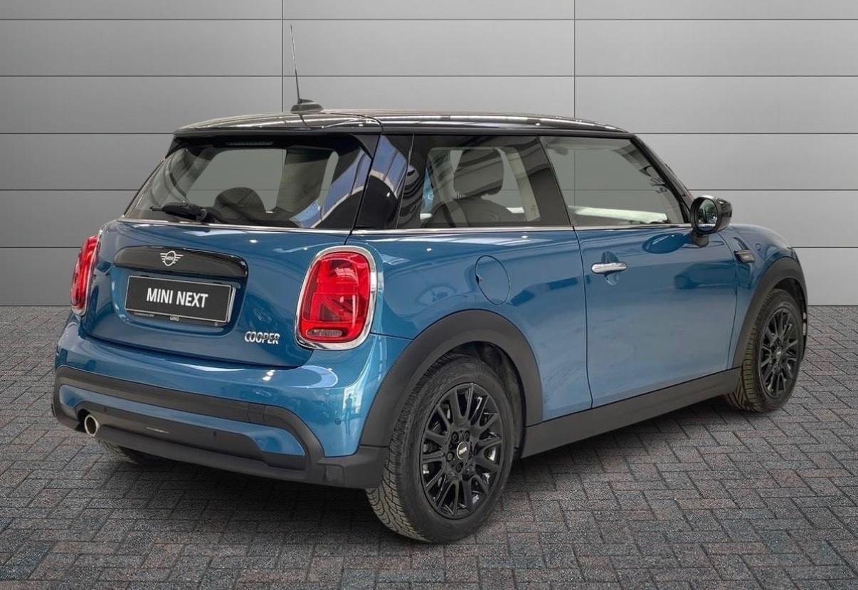 Mini 1.5 One Camden Edition iva esposta