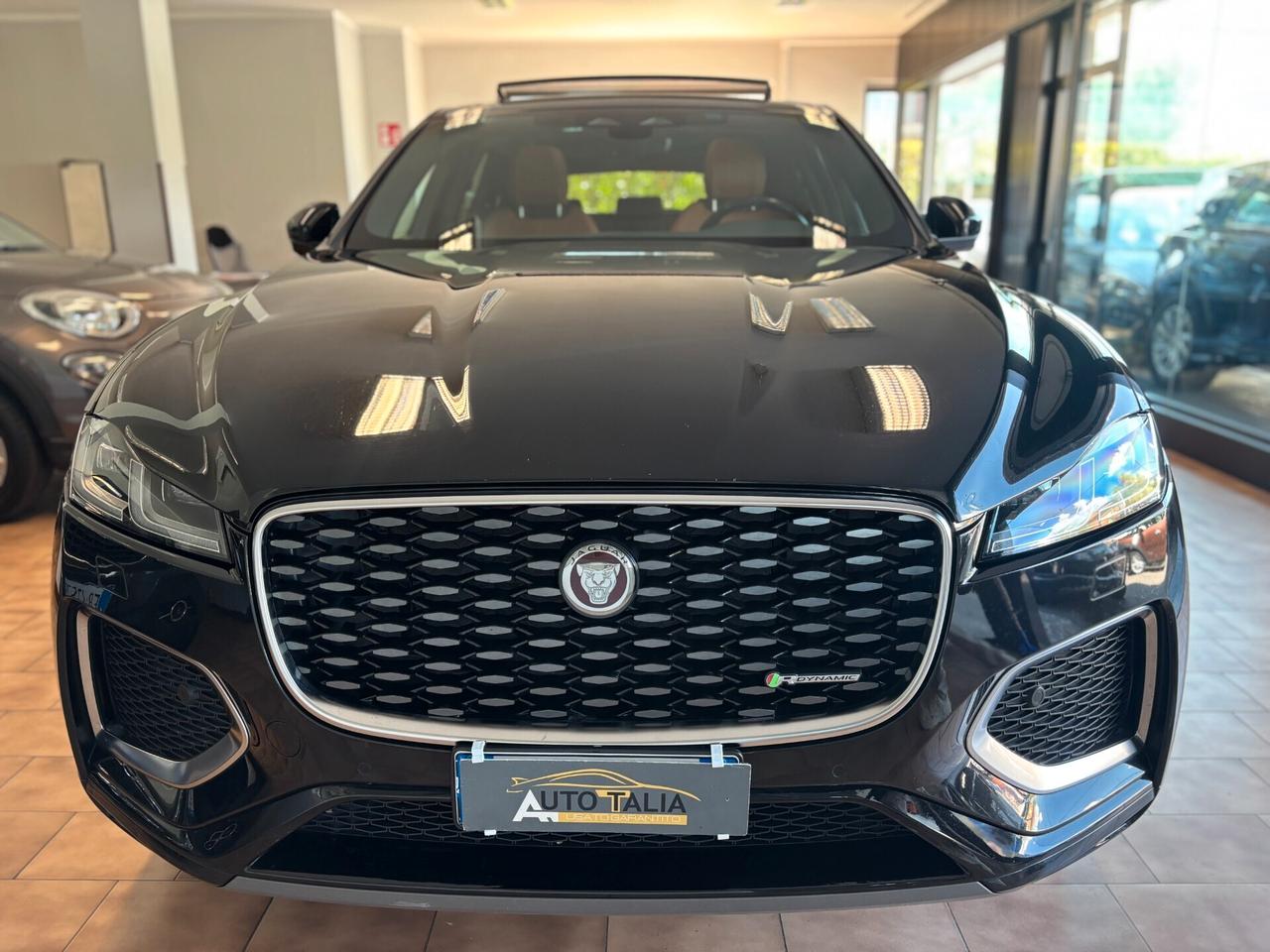 Jaguar F-Pace 2.0d i4 R-Dynamic Black awd 204cv*SERVICE