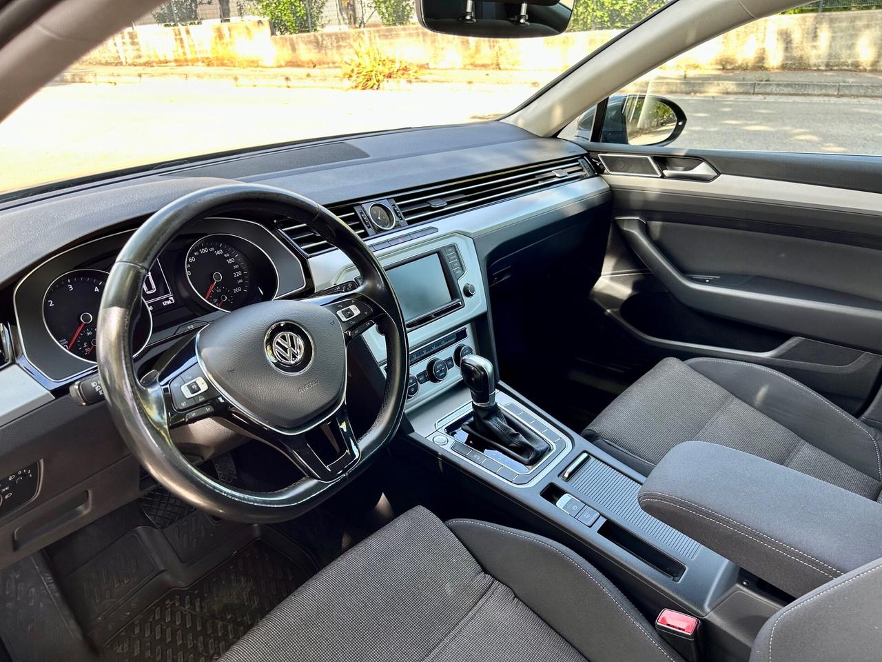 Volkswagen Passat Variant 1.6 TDI SCR DSG Business BMT - APPENA TAGLIANDATA !
