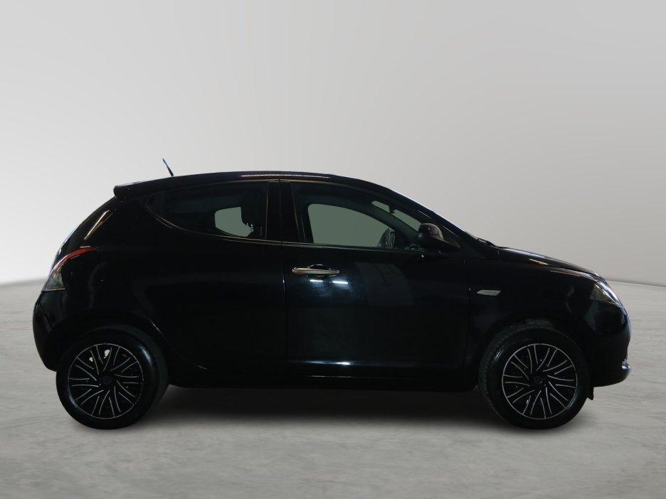 LANCIA Ypsilon 3ª serie - Ypsilon 1.0 FireFly 5 porte S&S Hybrid Gold