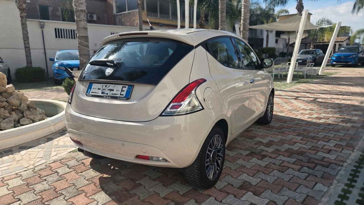 Lancia Ypsilon 1.3 mjt 95CV Opening edition S&S Uff Italy USB Lega Clima