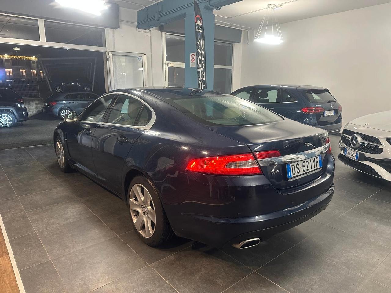 Jaguar XF 2.7D V6 Premium Luxury