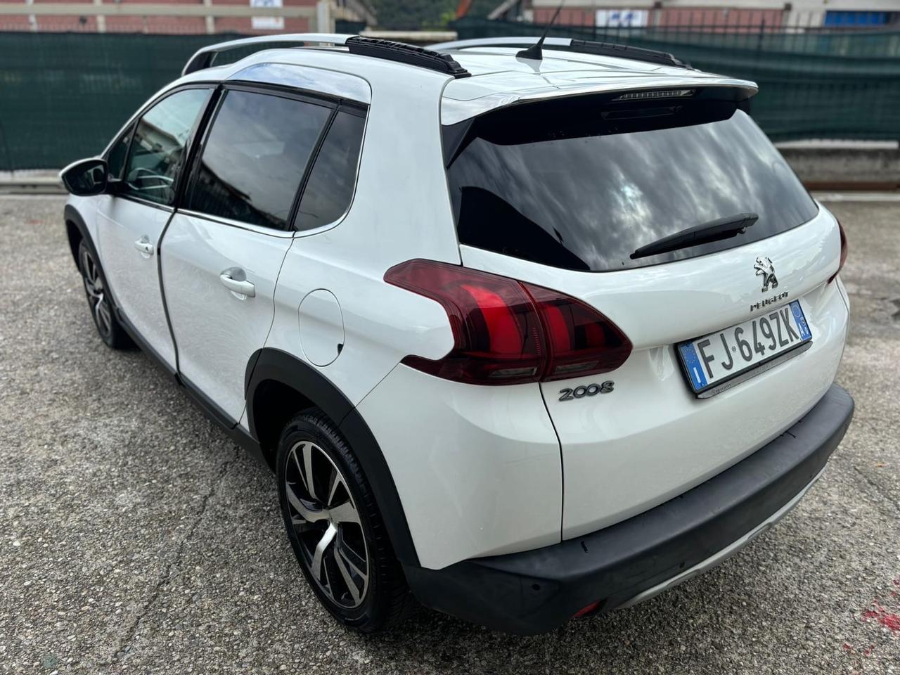 Peugeot 2008 BlueHDi 120 S&S Allure