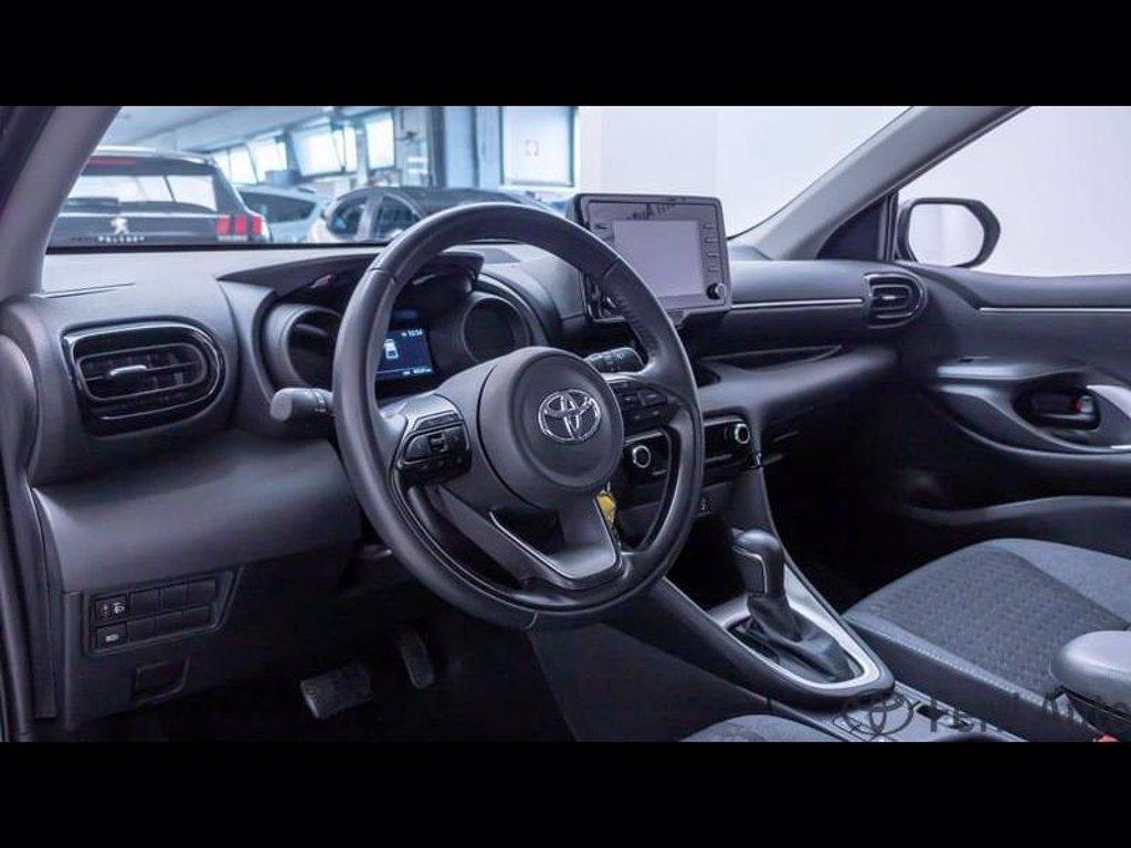 TOYOTA Yaris 1.5h trend del 2021