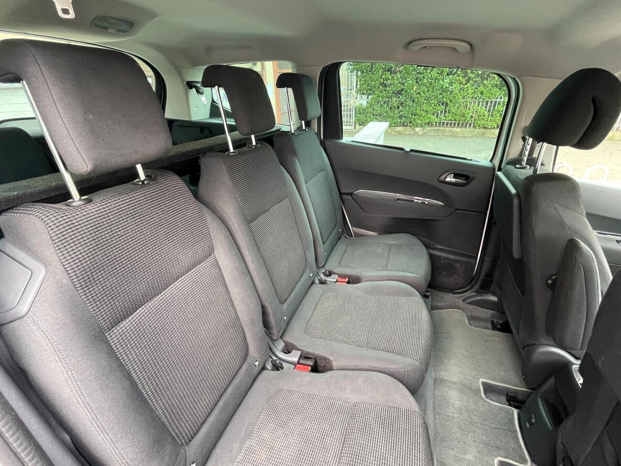 Peugeot 5008 BlueHDi 120 S&S Business