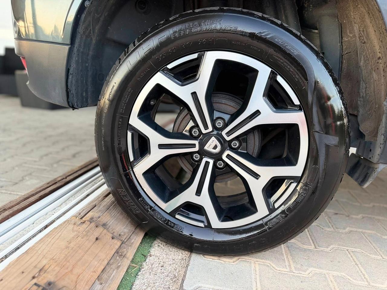 Dacia Duster 1.0 TCe 100 CV ECO-G 4x2 15th Anniversary OK NEOPATENTATI