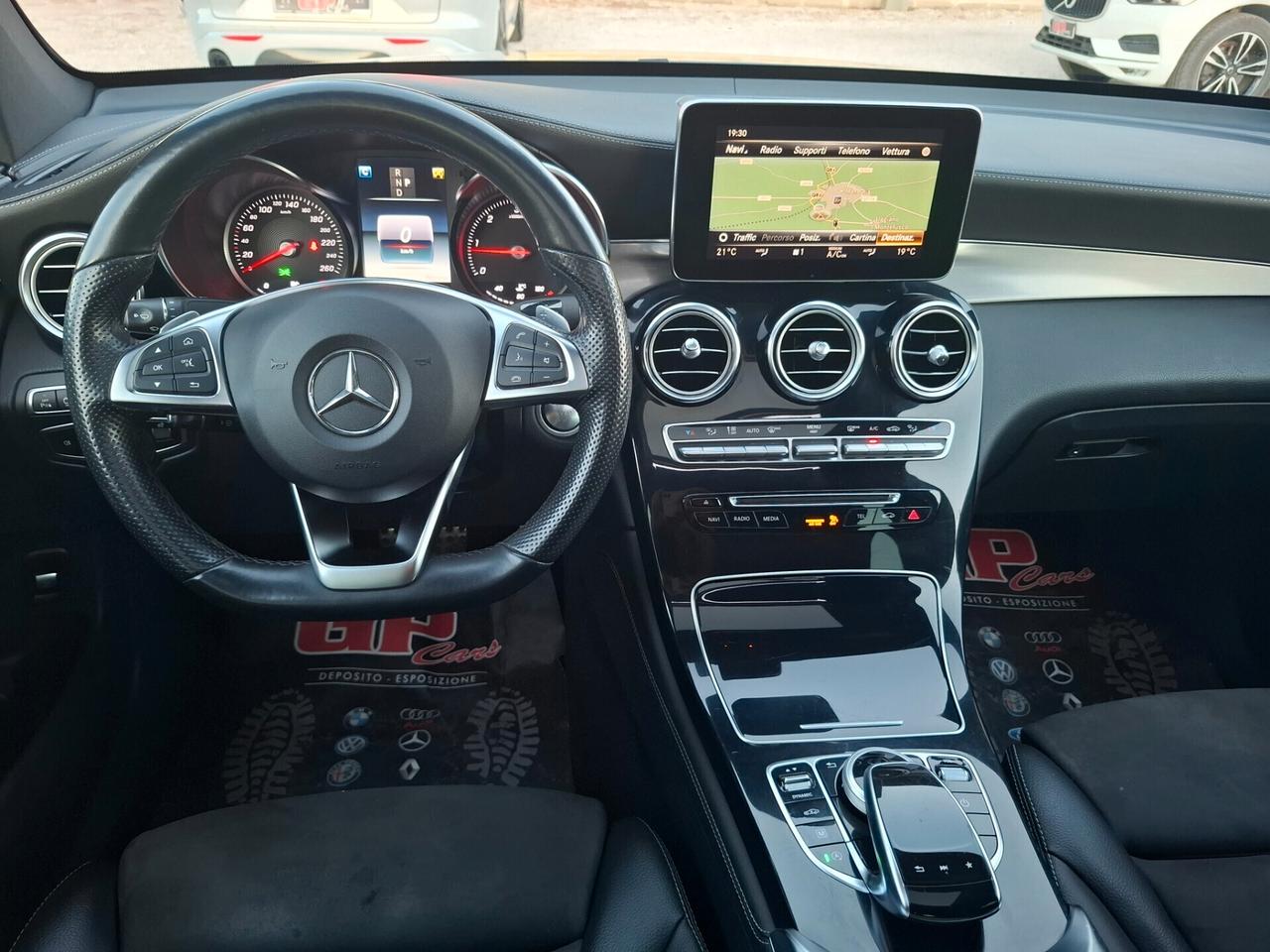 M.B. GLC 250cdi d 4Matic PREMIUM *TETTO -LED-NAVY-RADAR*