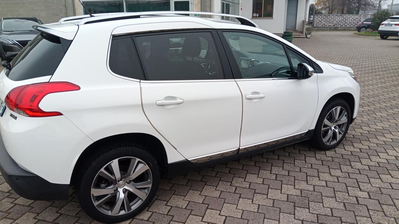 Peugeot 2008 BlueHDi 100 Allure